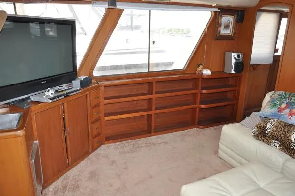 Slide: The Image of Hartmann Palmer Fly Bridge / Motor Yacht 1985 - 11