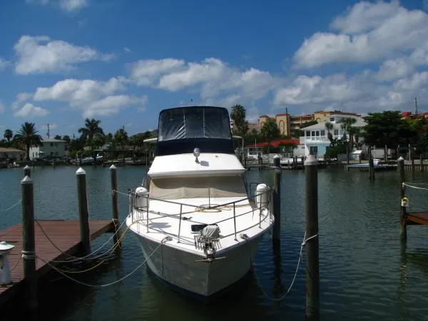 Slide: The Image of Sea Ray 36 MOTORYACHT AFT CABIN 1984 - 1