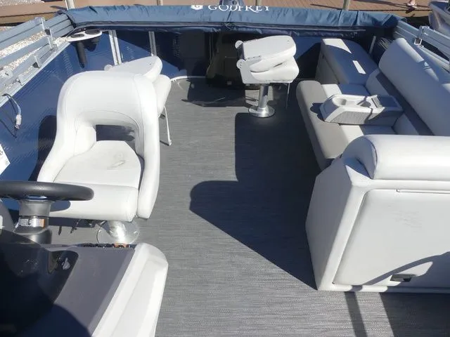 Slide: The Image of Godfrey Sweetwater Xperience 1880 FX 2022 - 14