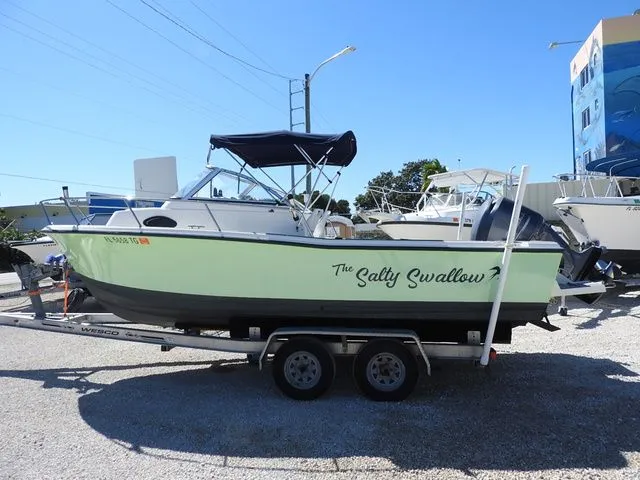 Slide: The Image of Sea Hunt 215 Victory 2000 - 3