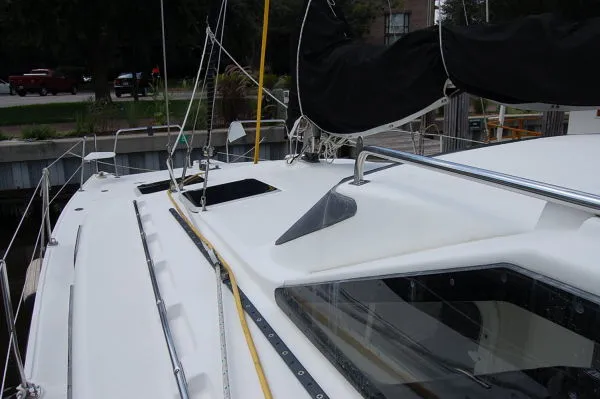 Slide: The Image of Gemini 105 - MC SLOOP CATAMARAN 2005 - 5