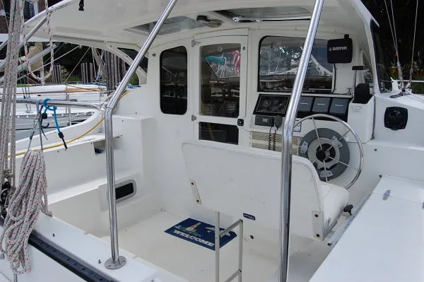 Slide: The Image of Gemini 105 - MC SLOOP CATAMARAN 2005 - 6