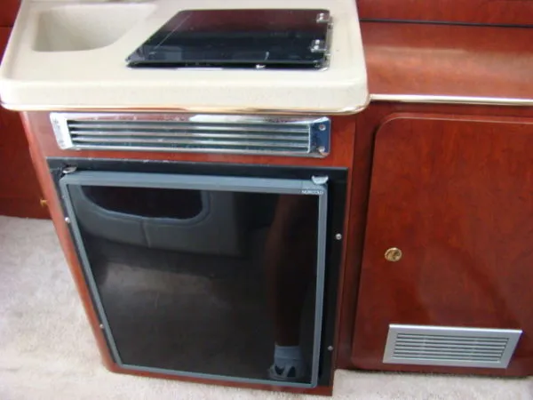 Slide: The Image of Wellcraft 2600 Martinique 2001 - 6