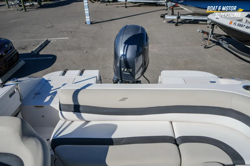 Slide: The Image of 2018 Starcraft MDX 190 O/B boat with Yamaha 115 engine, parked in a lot. - 32