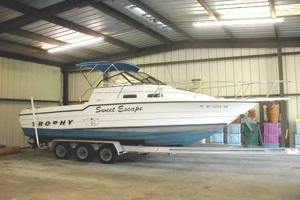 Slide: The Image of Bayliner 2502 1995 - 0