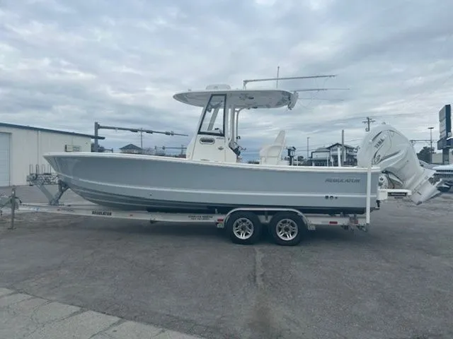 The Image of Regulator Marine 26XO 2020 - 1