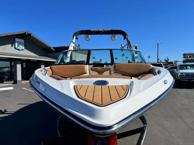 Slide: The Image of MasterCraft X30 2016 - 3