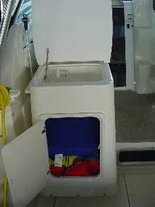 Slide: The Image of Wellcraft 270 Coastal 2000 - 3