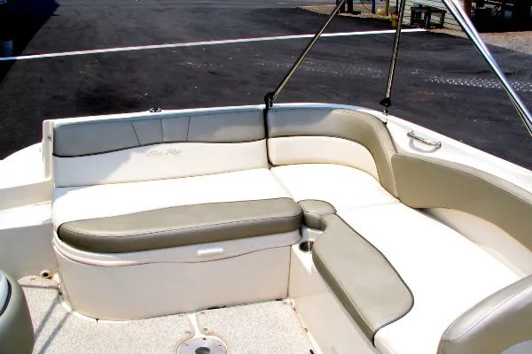 Slide: The Image of Sea Ray 240 Sundeck 2005 - 1