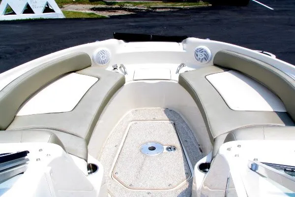 Slide: The Image of Sea Ray 240 Sundeck 2005 - 8