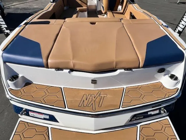 Slide: The Image of MasterCraft NXT24 2024 - 9