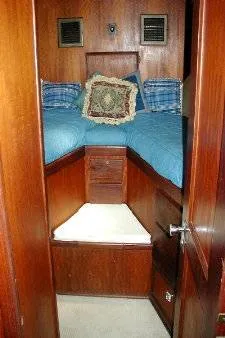 Slide: The Image of Hatteras Motoryacht 1973 - 6