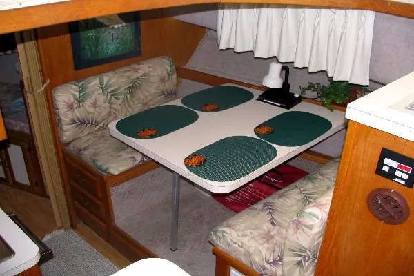 Slide: The Image of Mainship 36 Double Cabin 1987 - 3