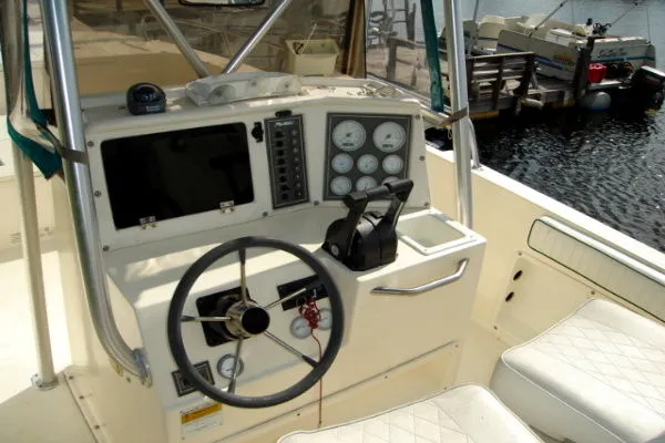 Slide: The Image of Sea Cat CENTER CONSOLE 1997 - 5