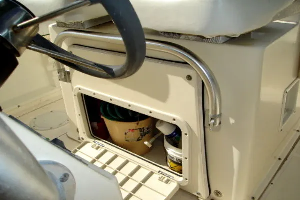 Slide: The Image of Sea Cat CENTER CONSOLE 1997 - 7