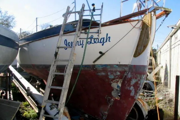 Slide: The Image of Westsail 32 Cutter 1975 - 4