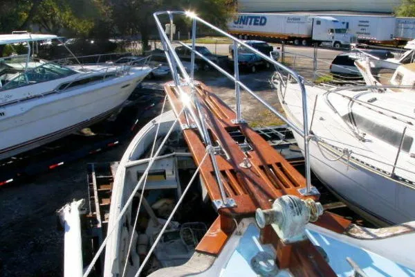 Slide: The Image of Westsail 32 Cutter 1975 - 7
