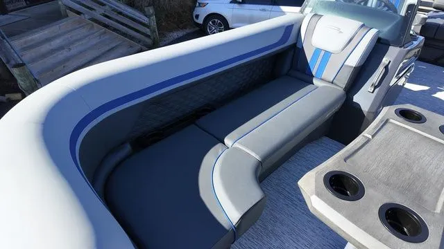 Slide: The Image of Bennington S Swingback 23 SSB 2026 - 18