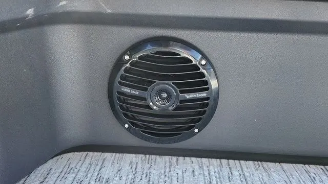 Slide: The Image of Bennington S Swingback 23 SSB 2026 - 26