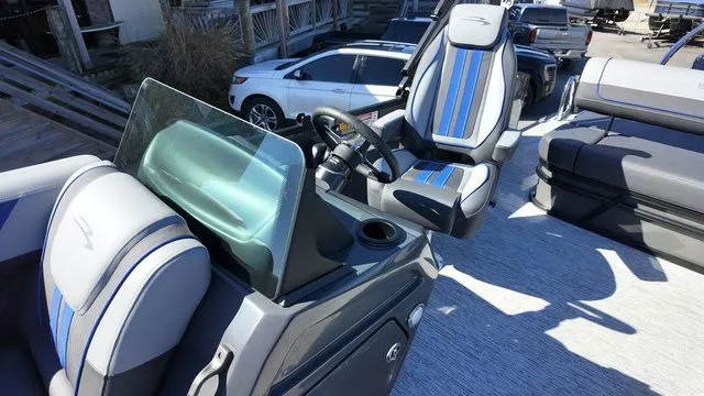 Slide: The Image of Bennington S Swingback 23 SSB 2026 - 27