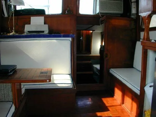 Slide: The Image of Marine Trader 34 Trunk 1976 - 6
