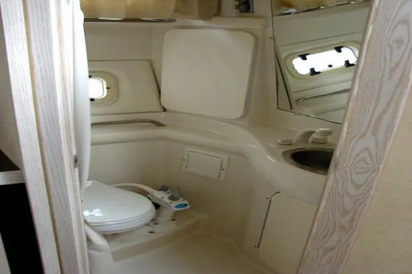 Slide: The Image of Bayliner 3255 Avanti Sunbridge 1996 - 9