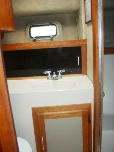 Slide: The Image of Silverton 34 Sportfish 1985 - 10