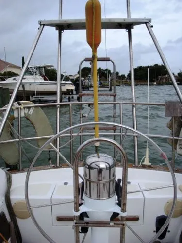 Slide: The Image of Endeavour Cruising sloop 1984 - 8