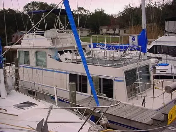 Slide: The Image of Holiday Mansion 38 Barracuda 1987 - 0
