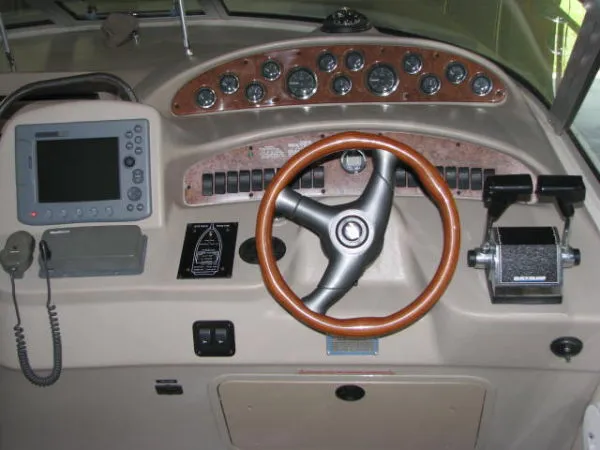 Slide: The Image of Sea Ray 340 Sundancer 1999 - 8