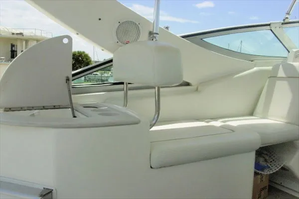 Slide: The Image of Wellcraft 3000 Martinique 2000 - 8