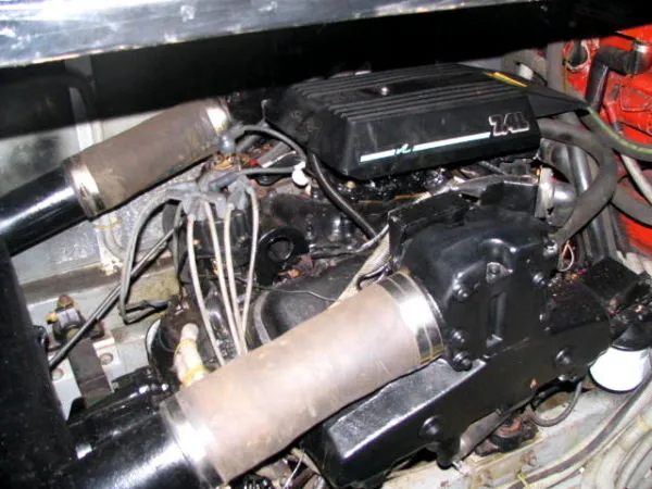 Slide: The Image of Sea Ray 415 Motoryacht 1988 - 11