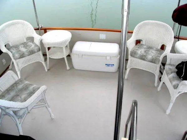Slide: The Image of Sea Ray 415 Motoryacht 1988 - 9