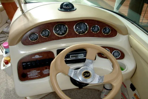 Slide: The Image of Sea Ray 210 Sundeck 1999 - 5