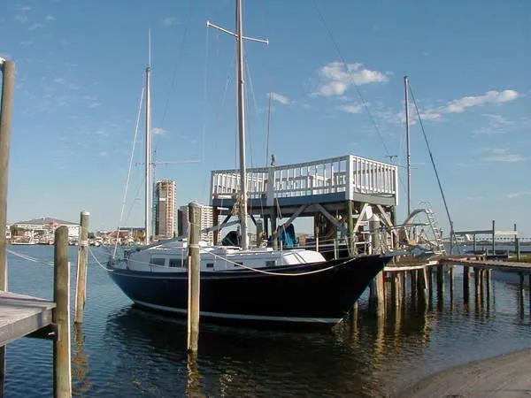 Slide: The Image of Seafarer Ketch Tall 1976 - 0