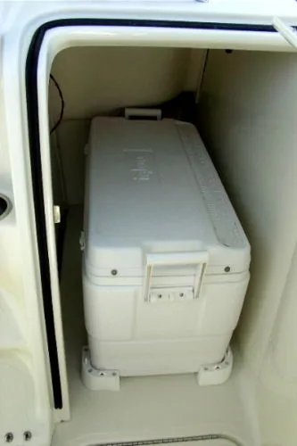 Slide: The Image of Hydra-Sports 3300 Vector VX 2005 - 6