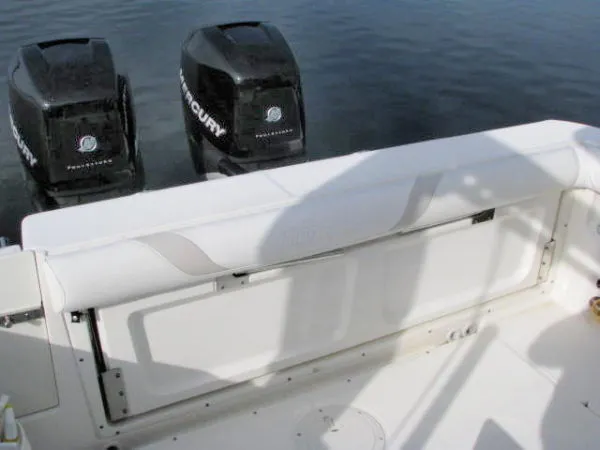 Slide: The Image of Boston Whaler 320 Outrage Cuddy 2006 - 1
