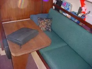 Slide: The Image of CAL 25 SLOOP 1982 - 3