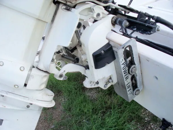 Slide: The Image of Scout Boats 192 Sportfish 1997 - 5