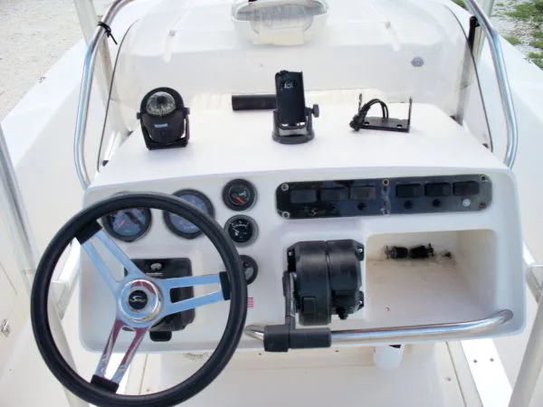 Slide: The Image of Scout Boats 192 Sportfish 1997 - 8