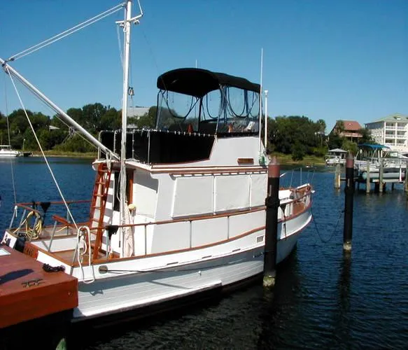Slide: The Image of Grand Banks 32 Sedan 1972 - 2