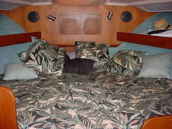 Slide: The Image of Luhrs 320 Open 1997 - 1