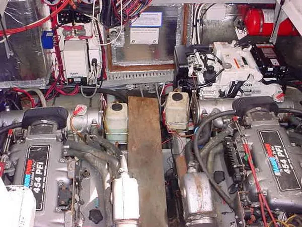 Slide: The Image of Luhrs 320 Open 1997 - 8