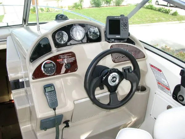 Slide: The Image of Sea Ray Sundancer 260 2006 - 2
