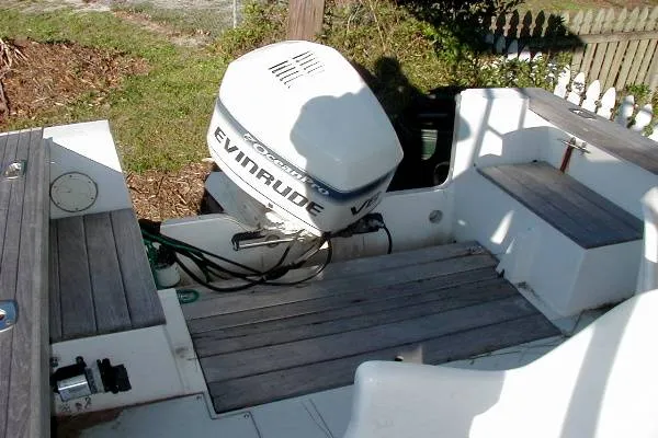 Slide: The Image of Robalo 2320 cc 1987 - 2