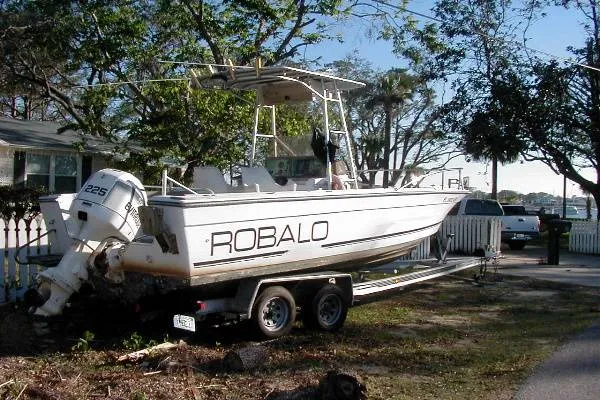 Slide: The Image of Robalo 2320 cc 1987 - 9