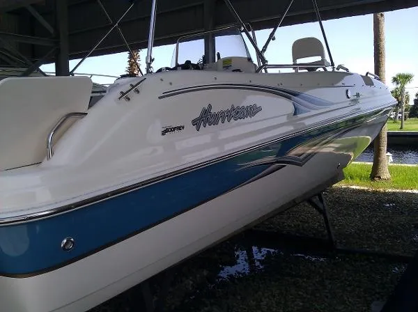 Slide: The Image of Hurricane FunDeck GS 211 - CC 2006 - 2