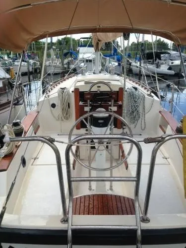 Slide: The Image of Compac Sloop 1987 - 2