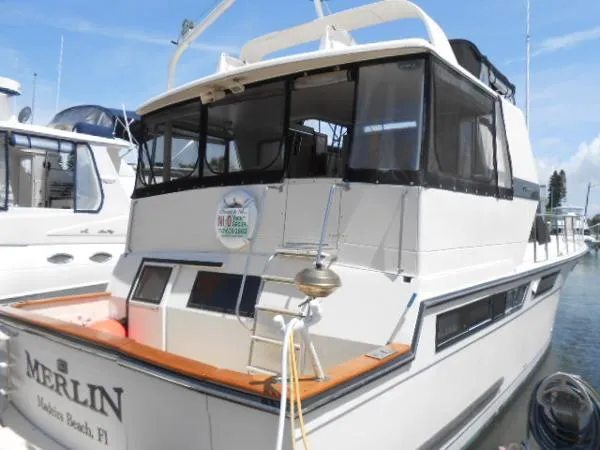 Slide: The Image of Californian Cockpit Motor Yacht 1986 - 6