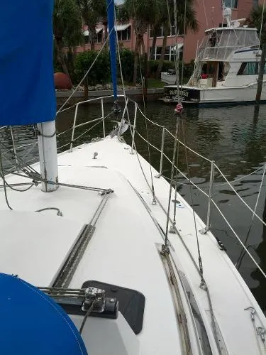 Slide: The Image of Catalina Tall Rig  Wing Keel 1988 - 9
